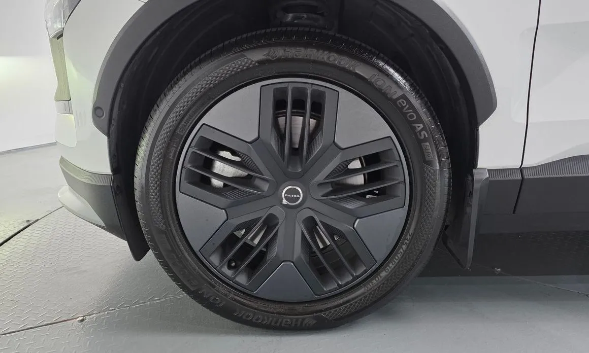 Volvo EX30 2026 из KR, фото 8