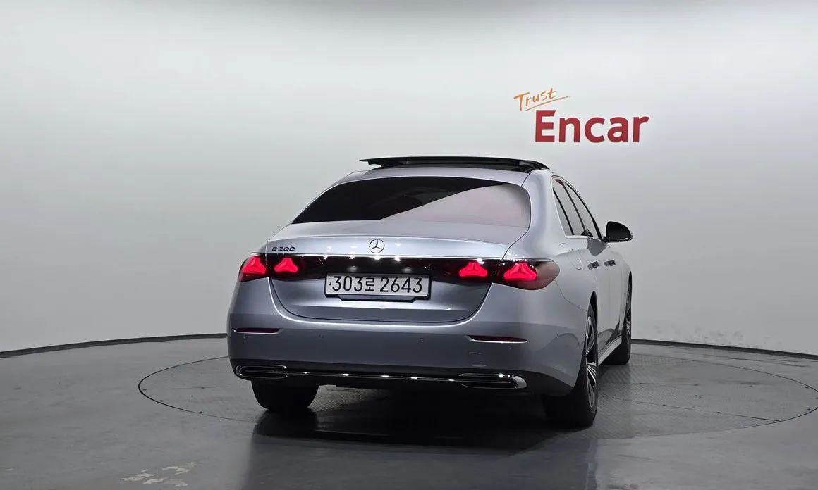 Mercedes-Benz E-Class 2025 из KR, фото 7