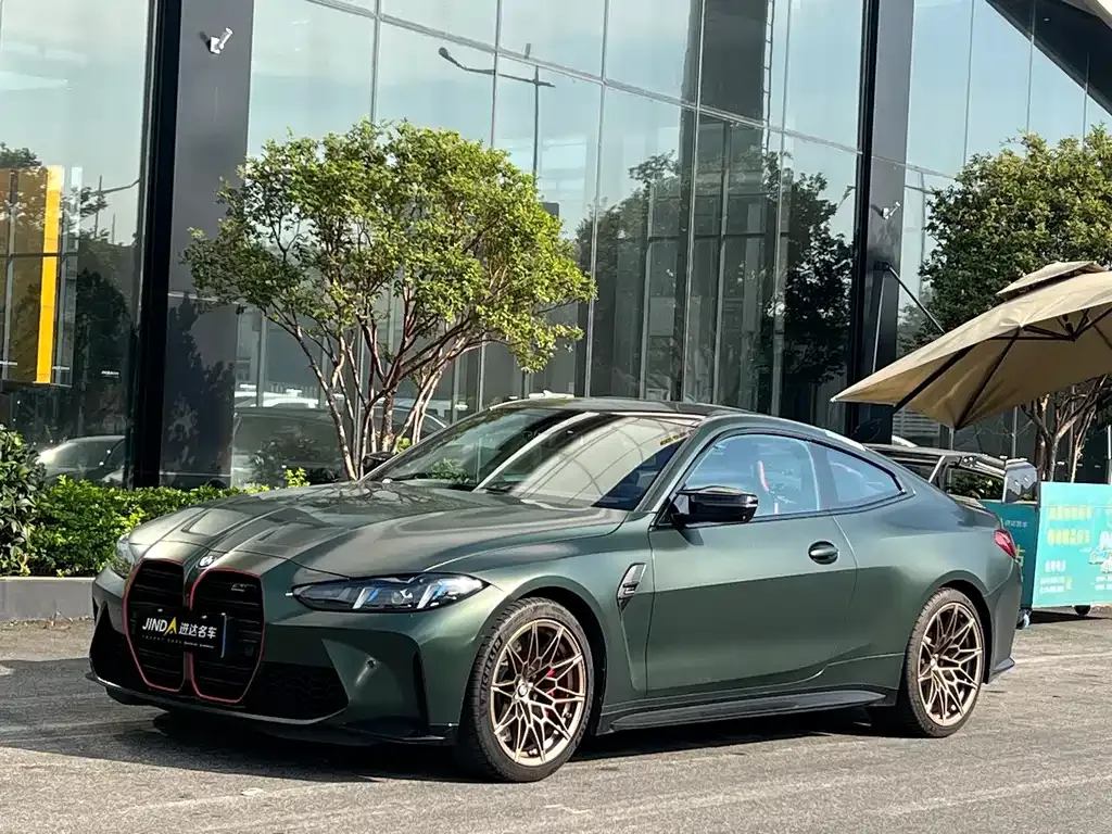 BMW M4 — фото 1