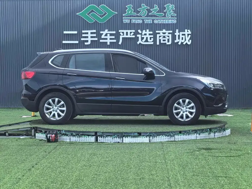Buick Envision Plus — фото 6