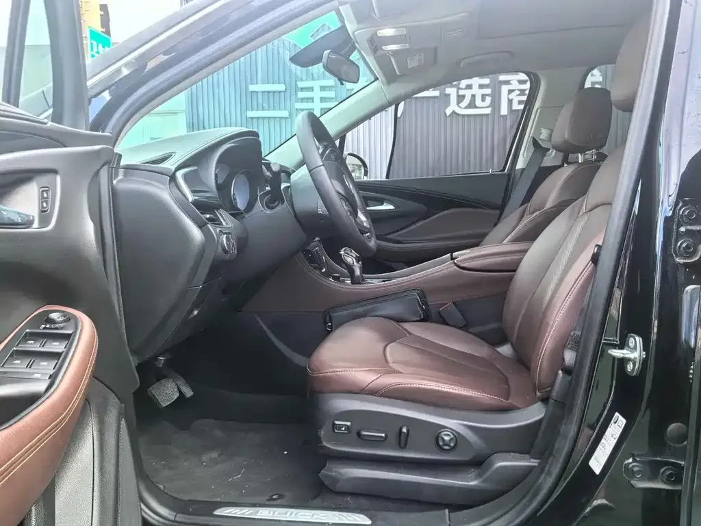 Buick Envision Plus — фото 2