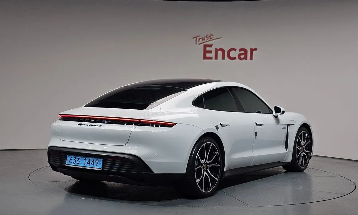 Porsche Taycan 2023 из KR, фото 5