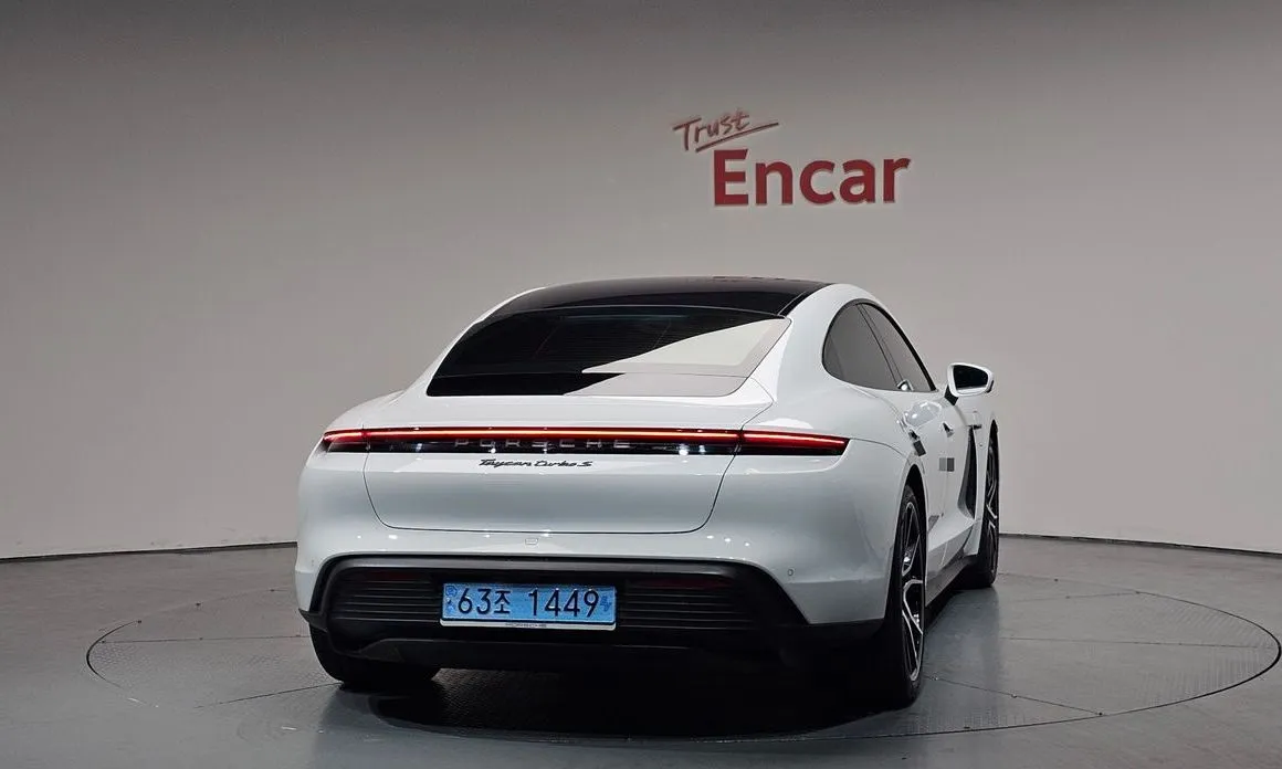 Porsche Taycan 2023 из KR, фото 4