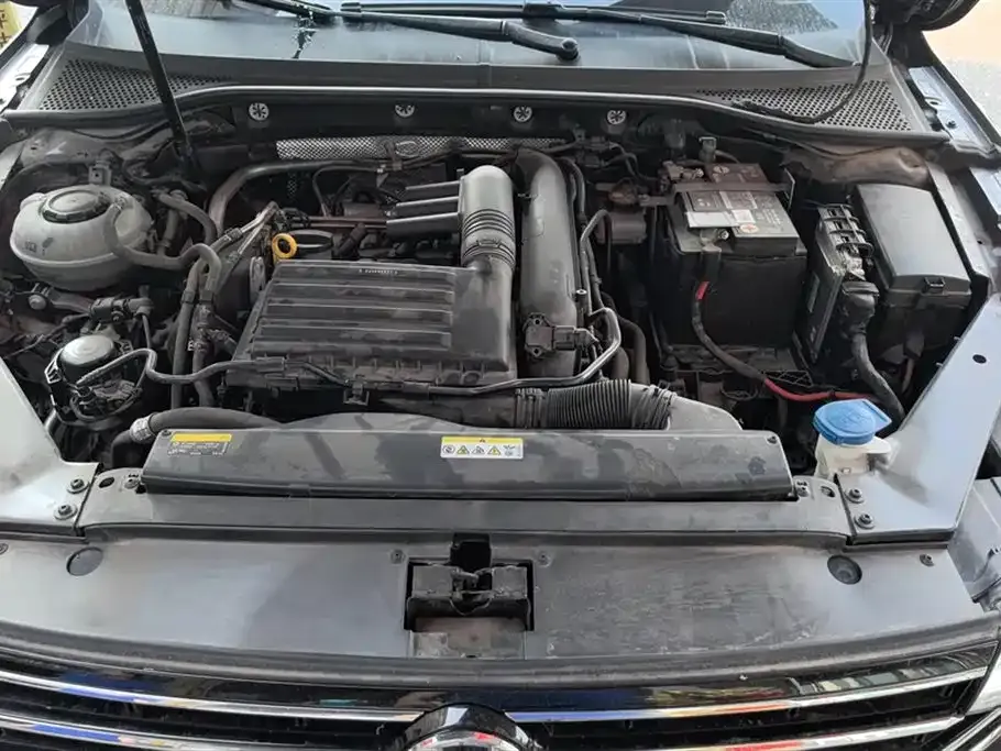 Volkswagen Magotan 2022 из CN, фото 4