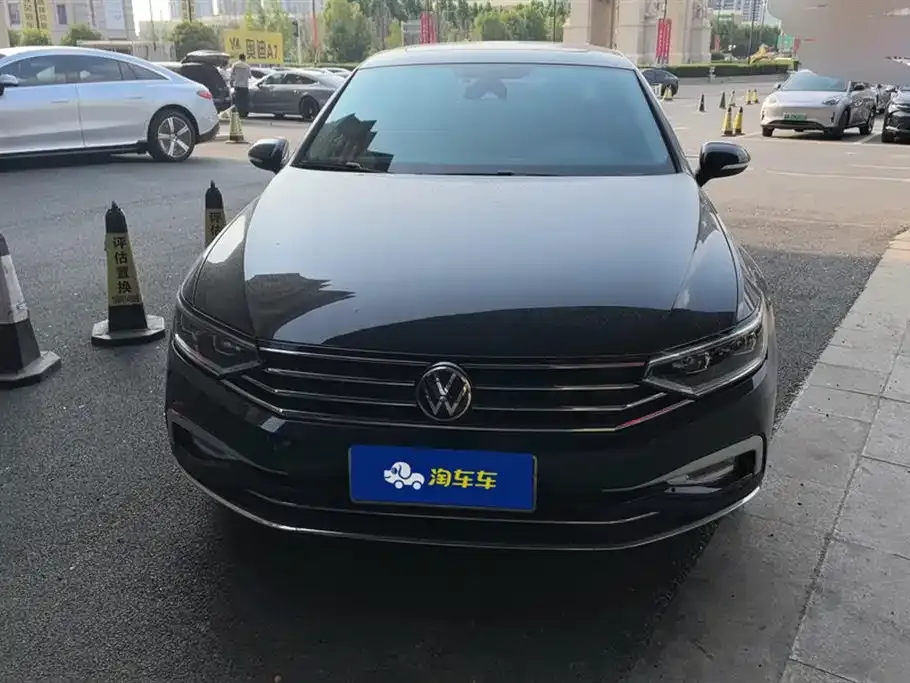 Volkswagen Magotan 2022 из CN, фото 2