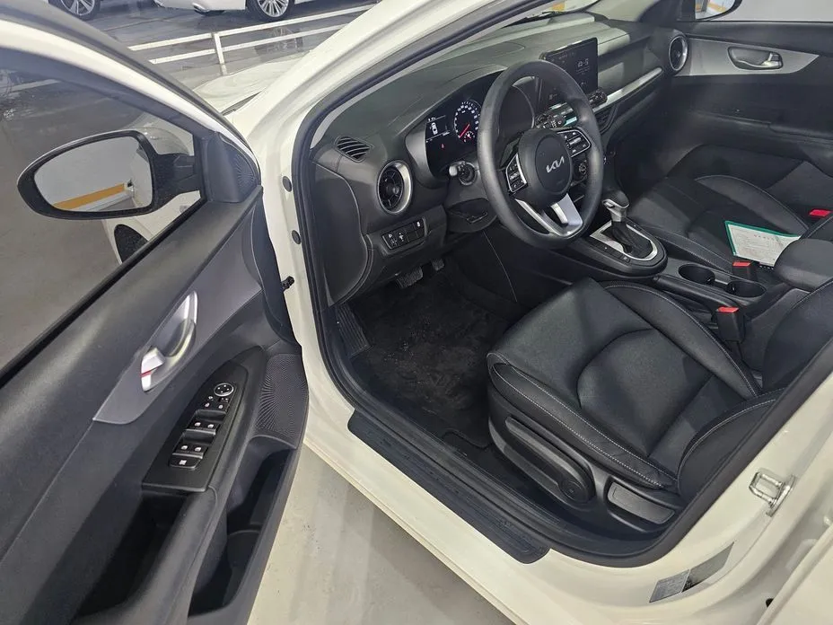 Kia K3 2023 из KR, фото 9