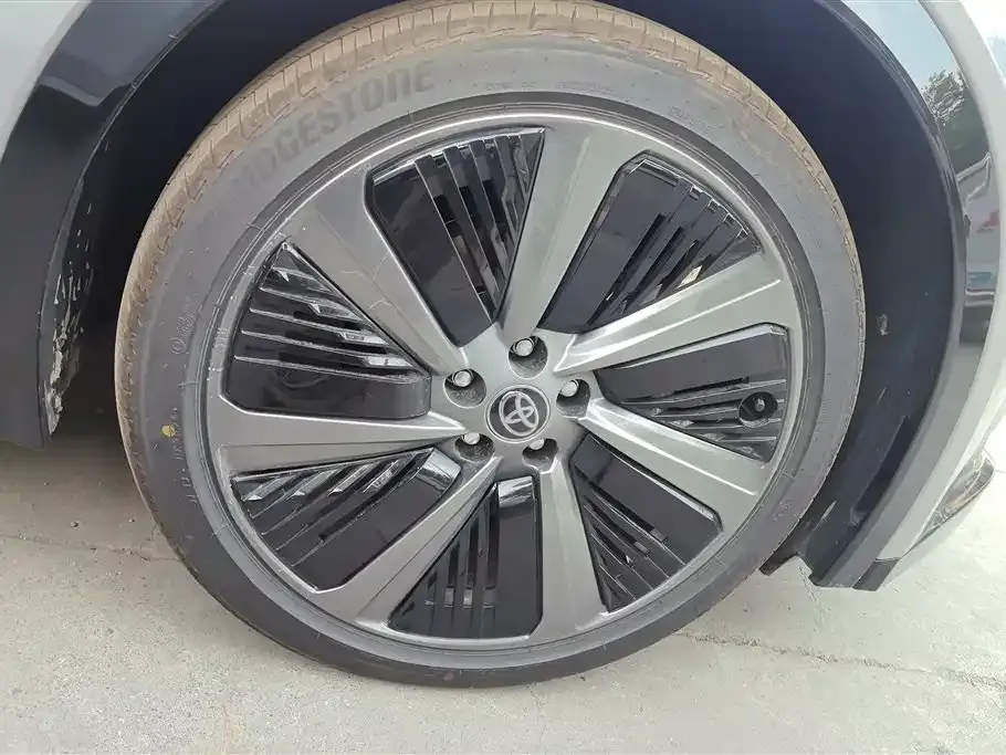Toyota bZ5 2026 из CN, фото 2