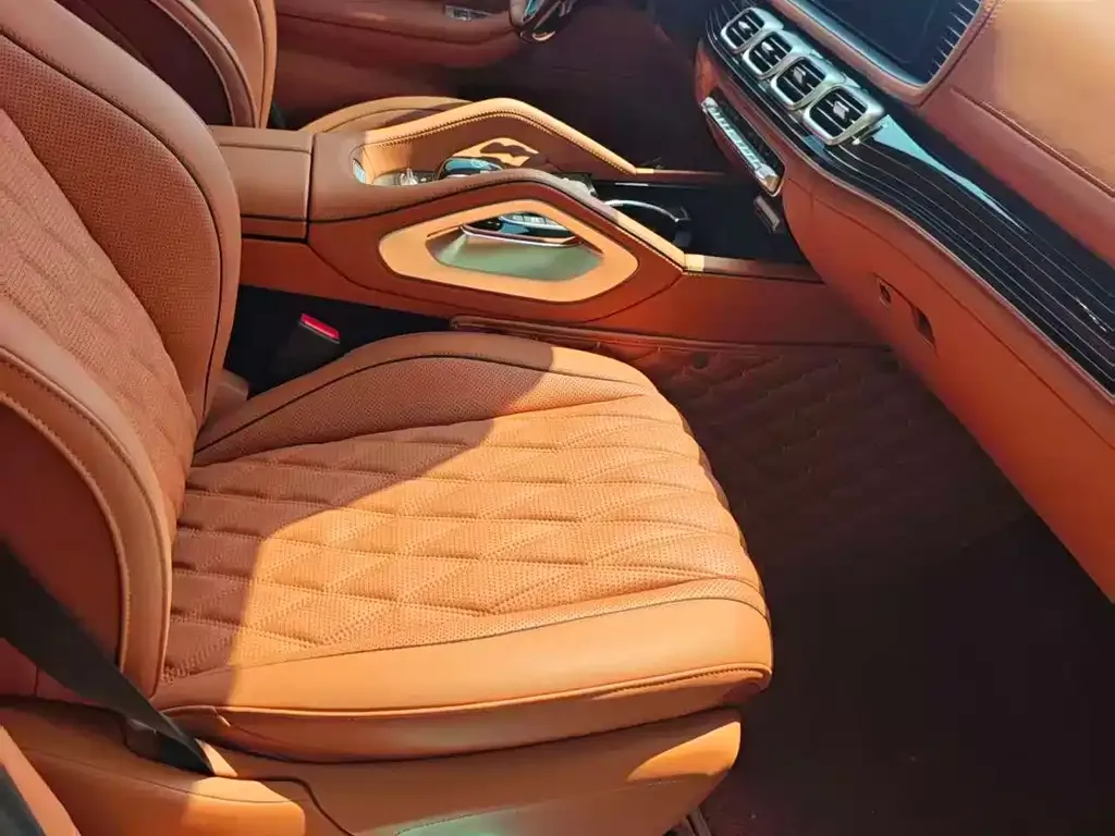 Mercedes-Benz GLS — фото 7