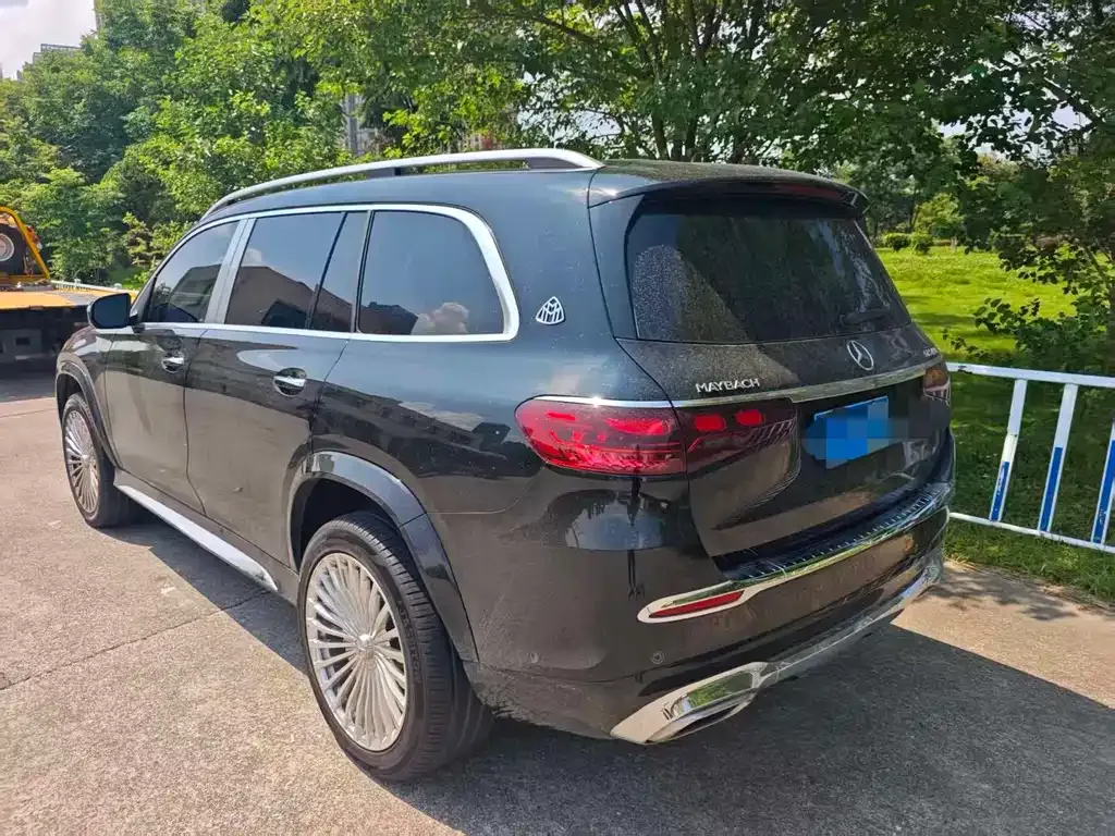 Mercedes-Benz GLS — фото 10