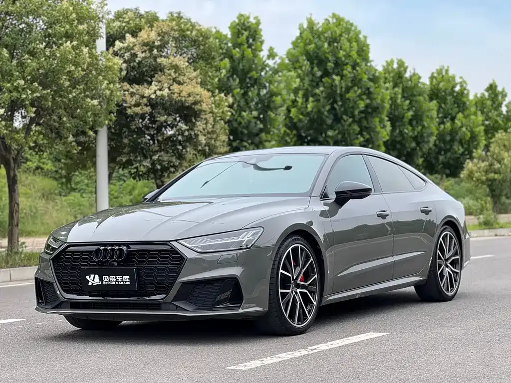 Audi A7 — фото 1