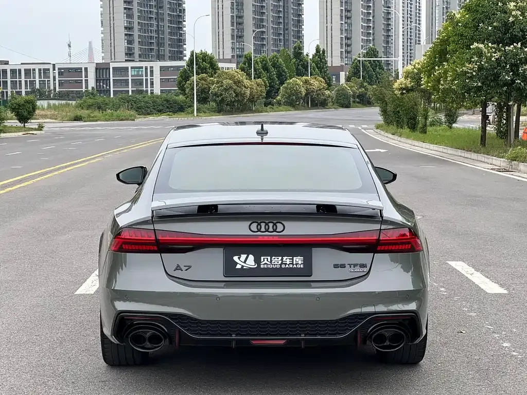 Audi A7 — фото 10