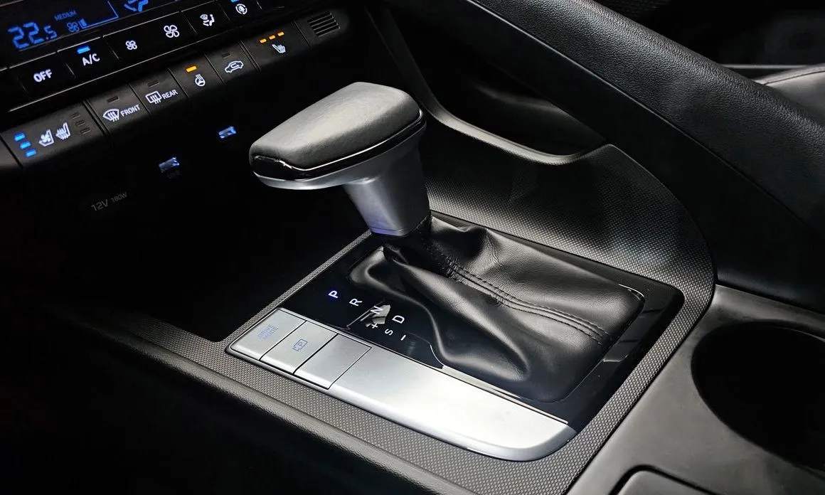 Hyundai AVANTE 2021 из KR, фото 8