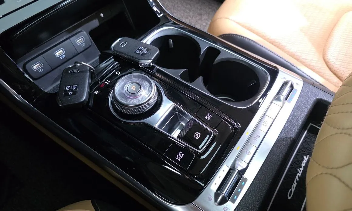 Kia Carnival 2021 из KR, фото 9