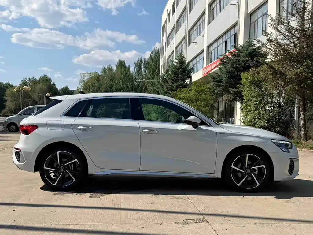 Audi A3 — фото 3