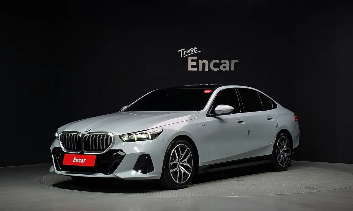 BMW 5-Series 2024 из KR, фото 1
