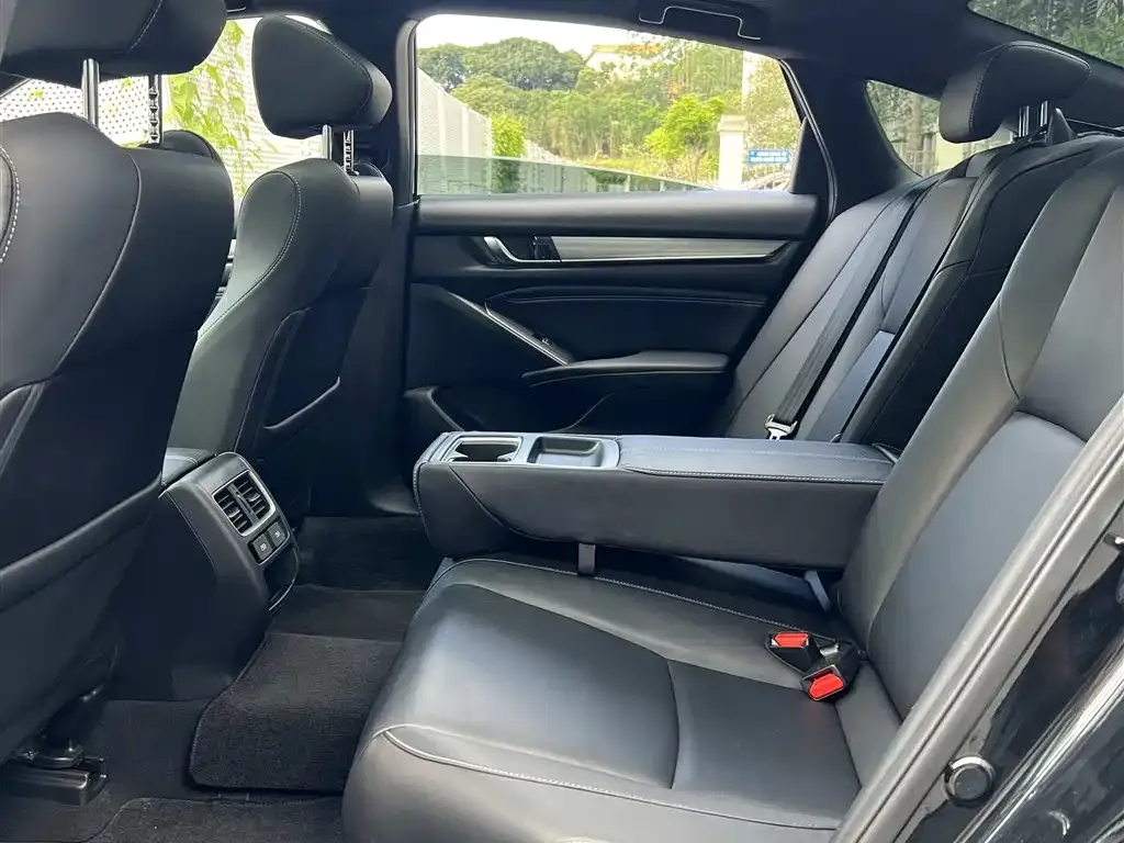 Honda Inspire 2023 из CN, фото 10