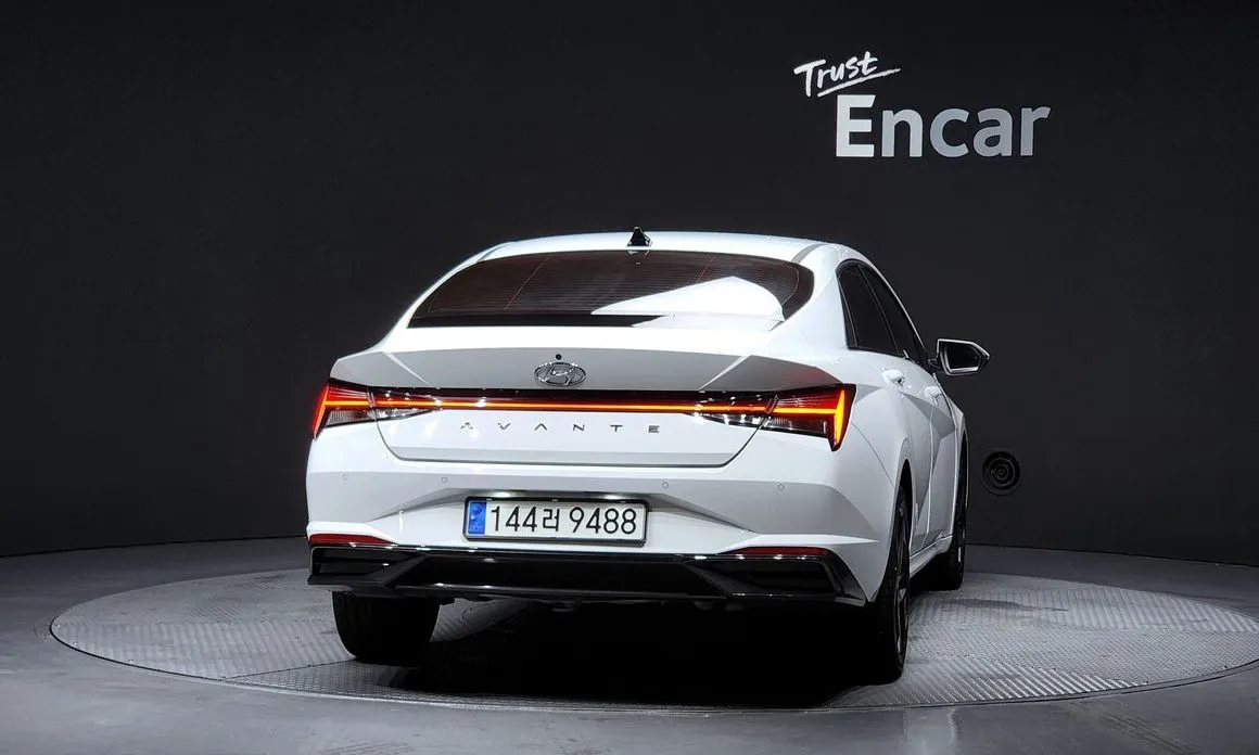 Hyundai AVANTE — фото 8