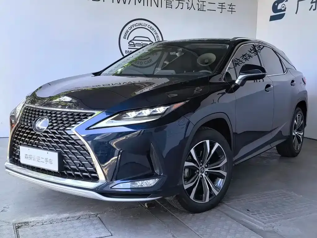 Lexus RX — фото 1