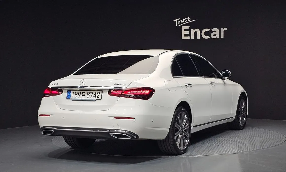 Mercedes-Benz E-Class 2023 из KR, фото 2