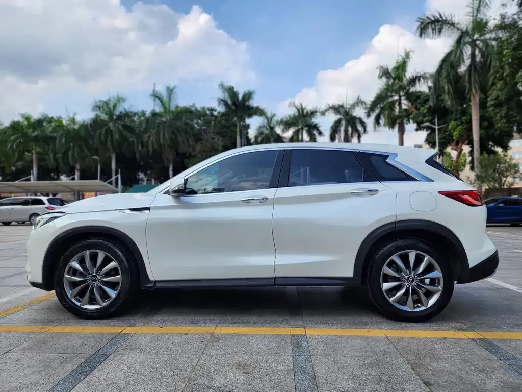 Infiniti QX50 2021 из CN, фото 5