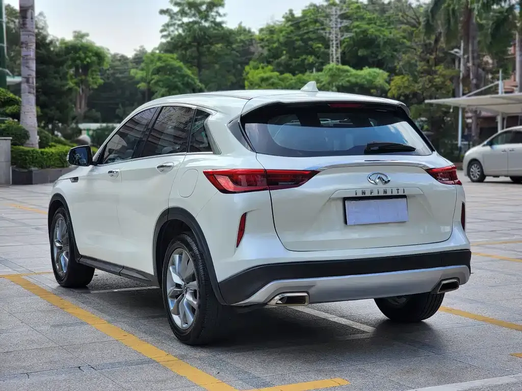 Infiniti QX50 2021 из CN, фото 10