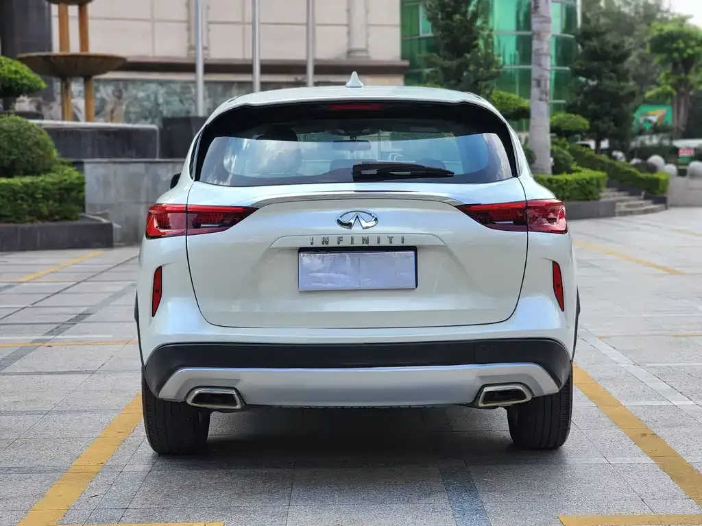Infiniti QX50 2021 из CN, фото 4