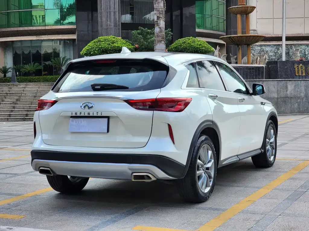 Infiniti QX50 2021 из CN, фото 9