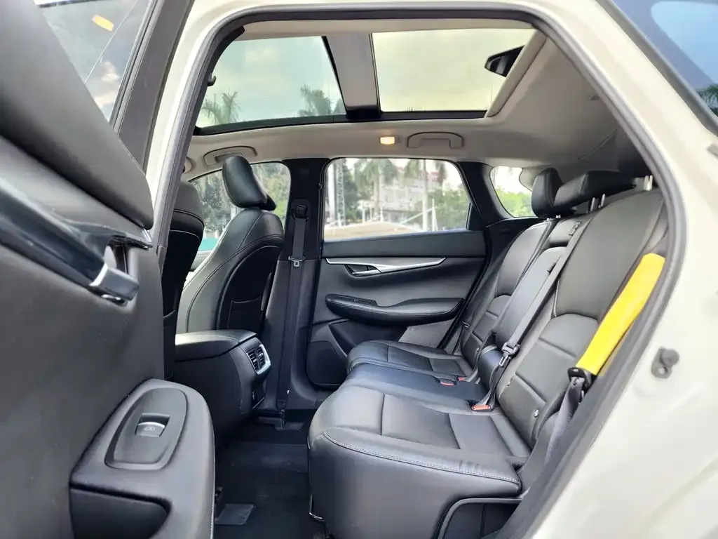 Infiniti QX50 2021 из CN, фото 2