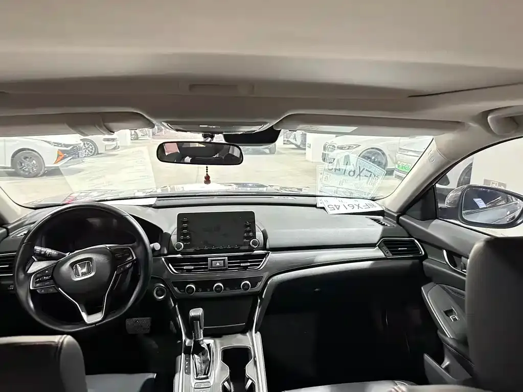 Honda Accord — фото 2
