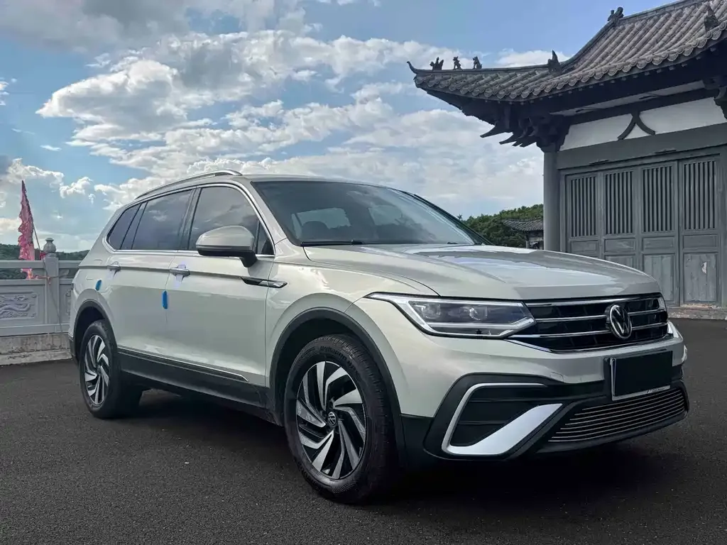Volkswagen Tiguan L 2022 из CN, фото 6