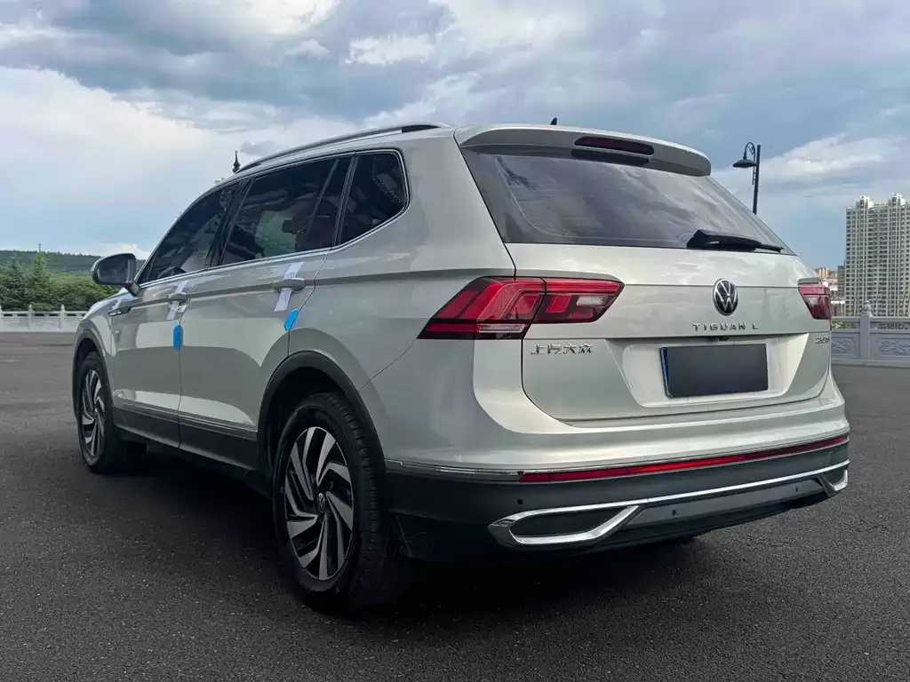 Volkswagen Tiguan L 2022 из CN, фото 7