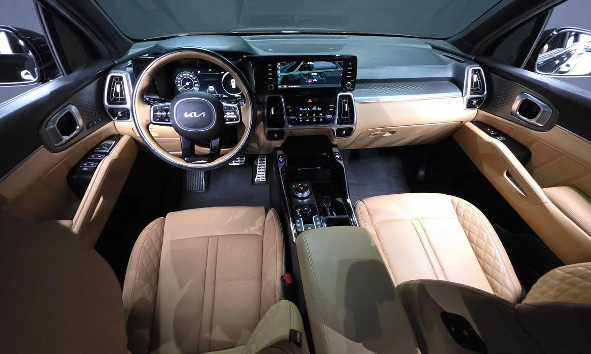 Kia Sorento — фото 8