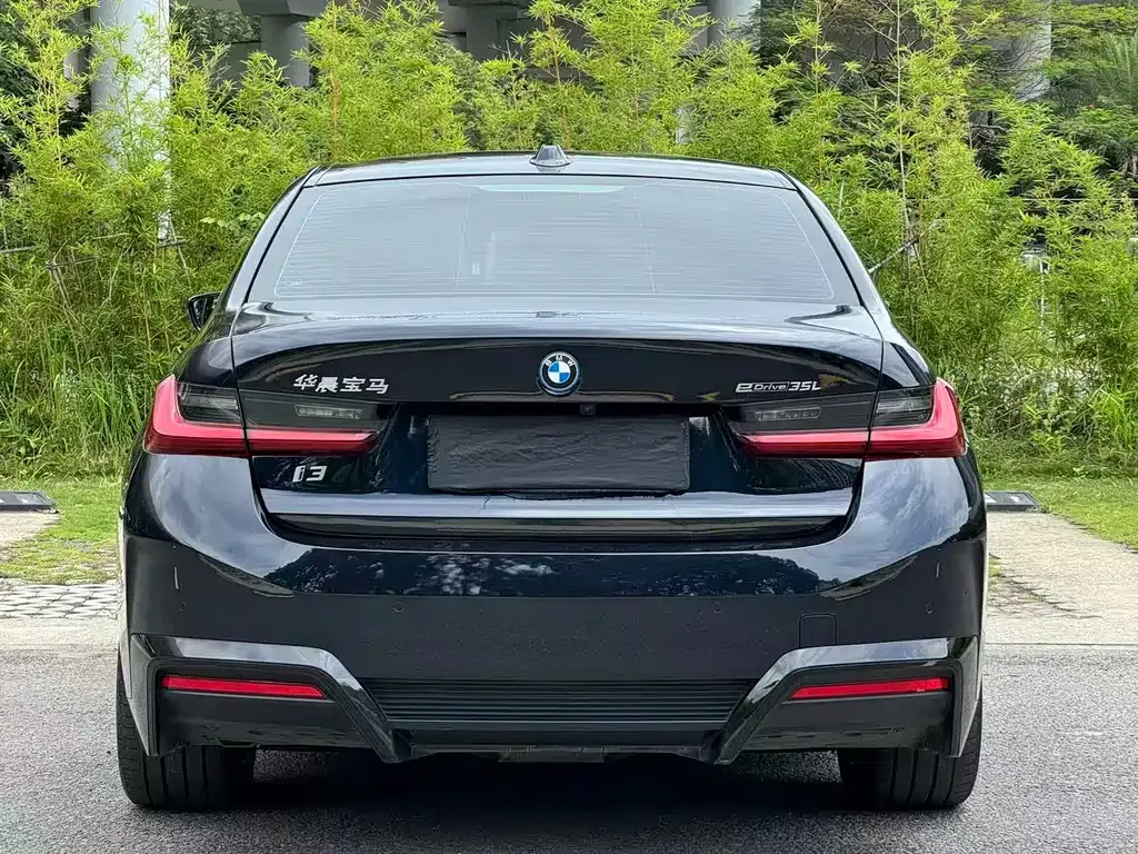 BMW i3 — фото 9