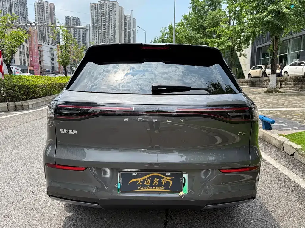 Geely Galaxy E5 — фото 10
