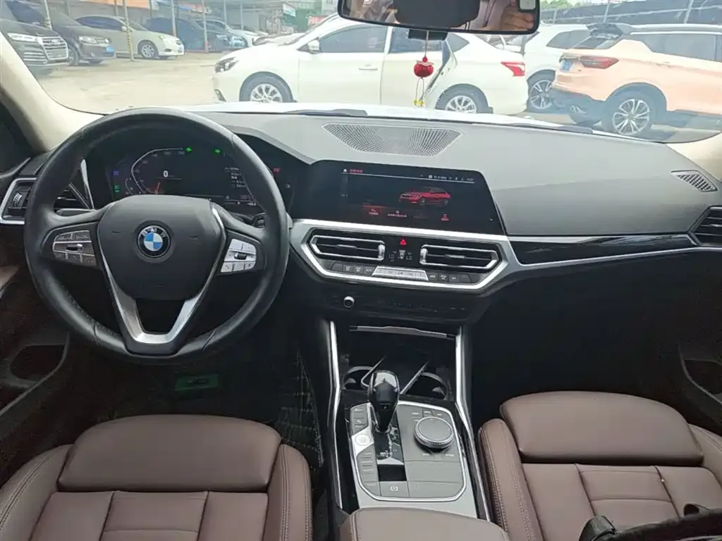 BMW 3 Series 2021 из CN, фото 9
