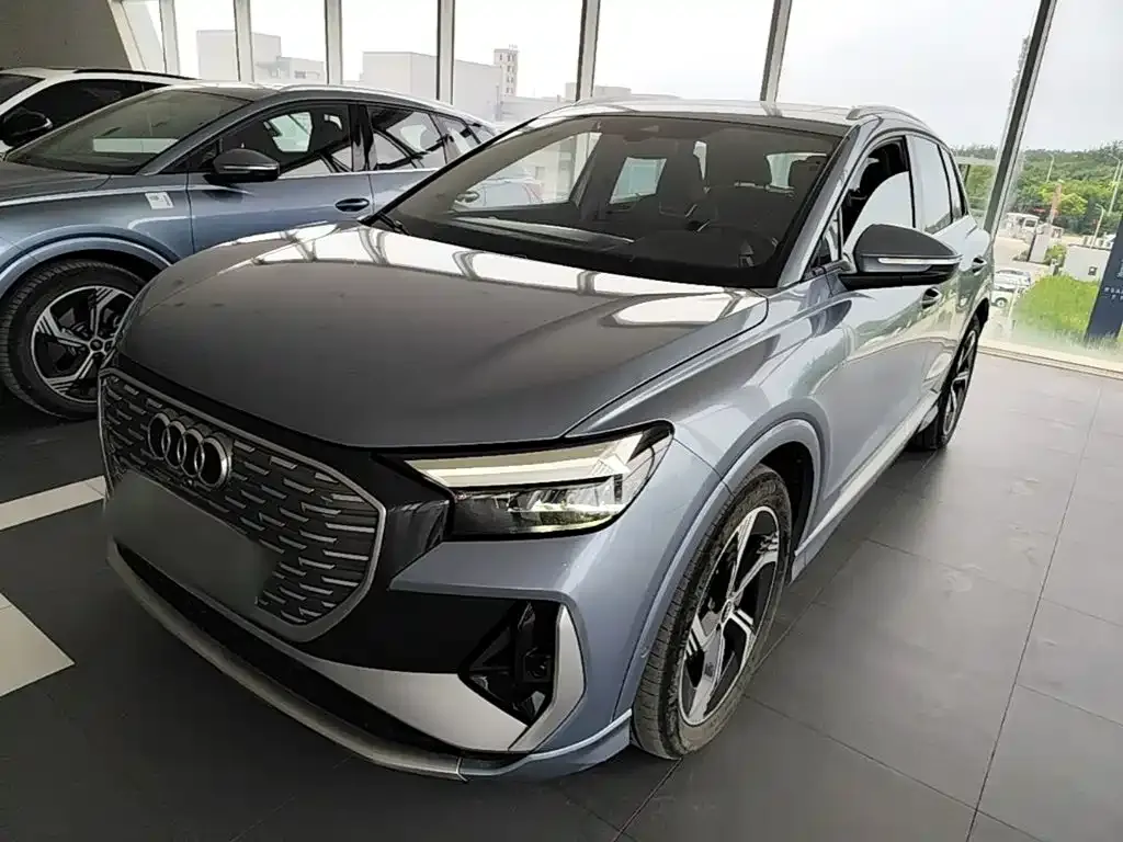 Audi Q4 e-tron — фото 8