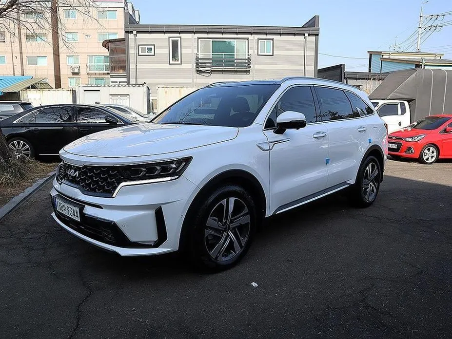 Kia Sorento — фото 9