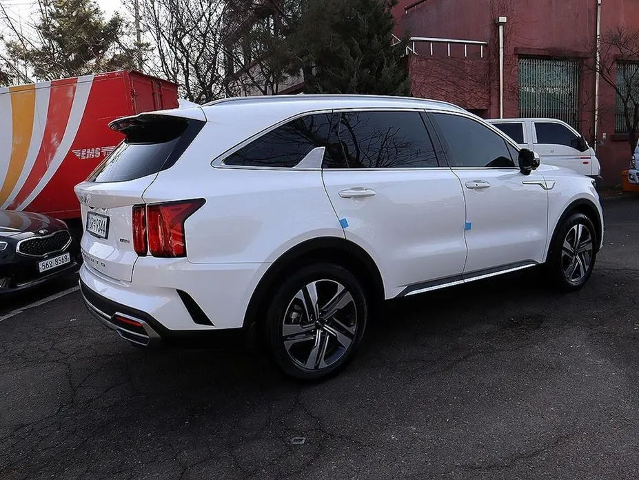 Kia Sorento — фото 10