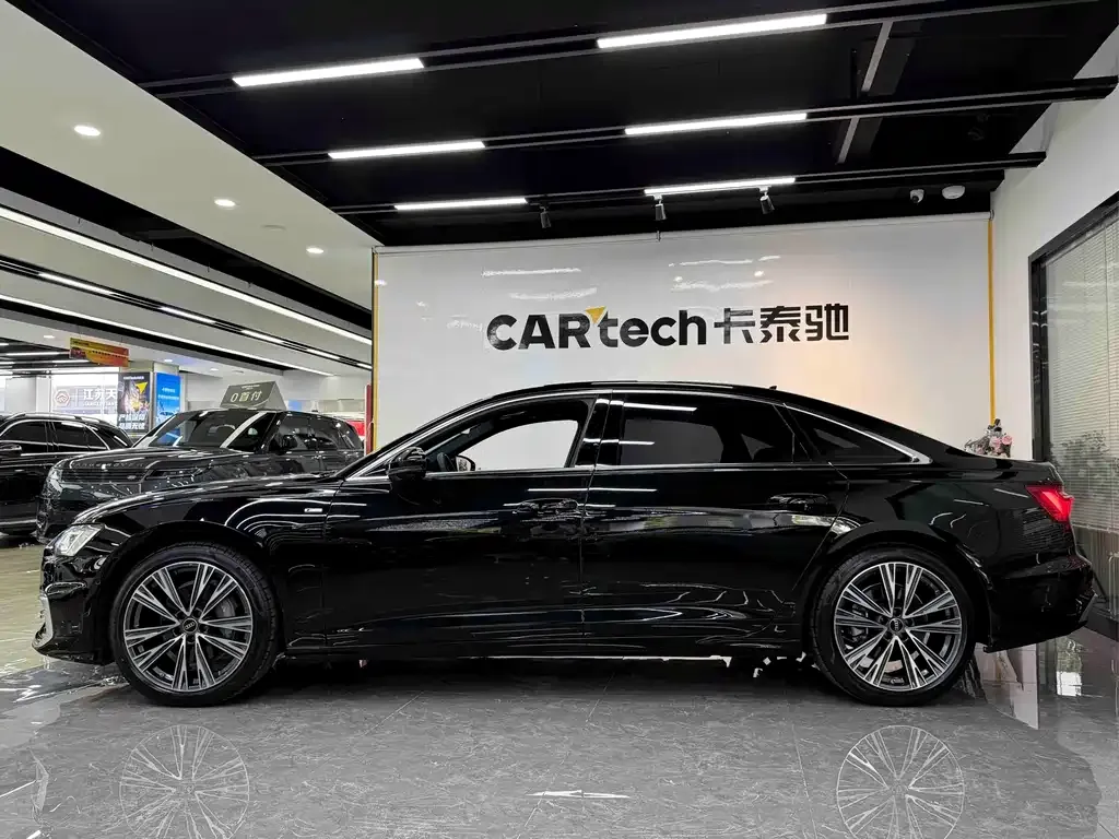 Audi A6L — фото 6