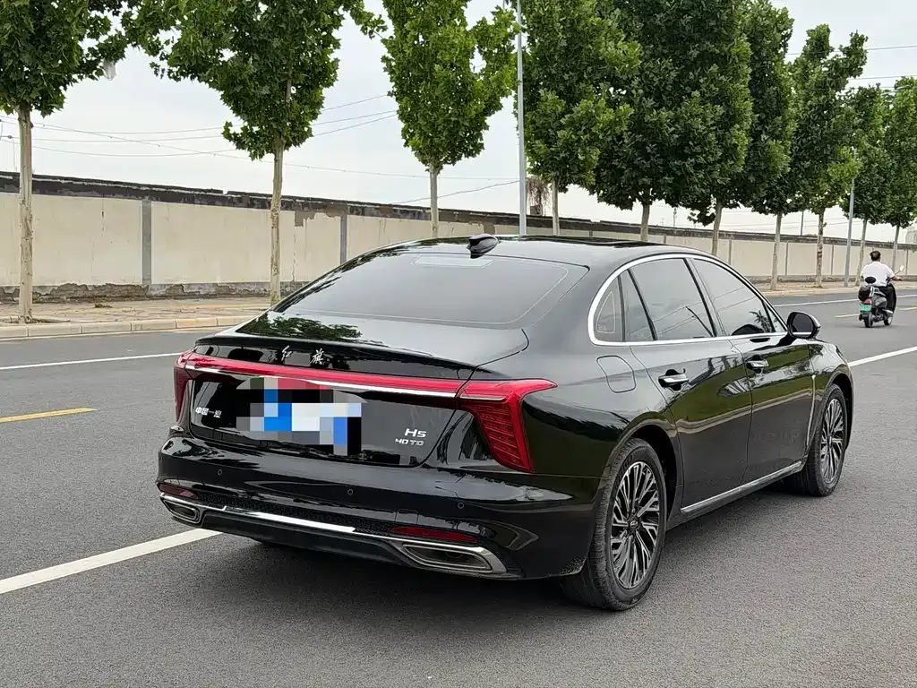 Hongqi H5 — фото 10