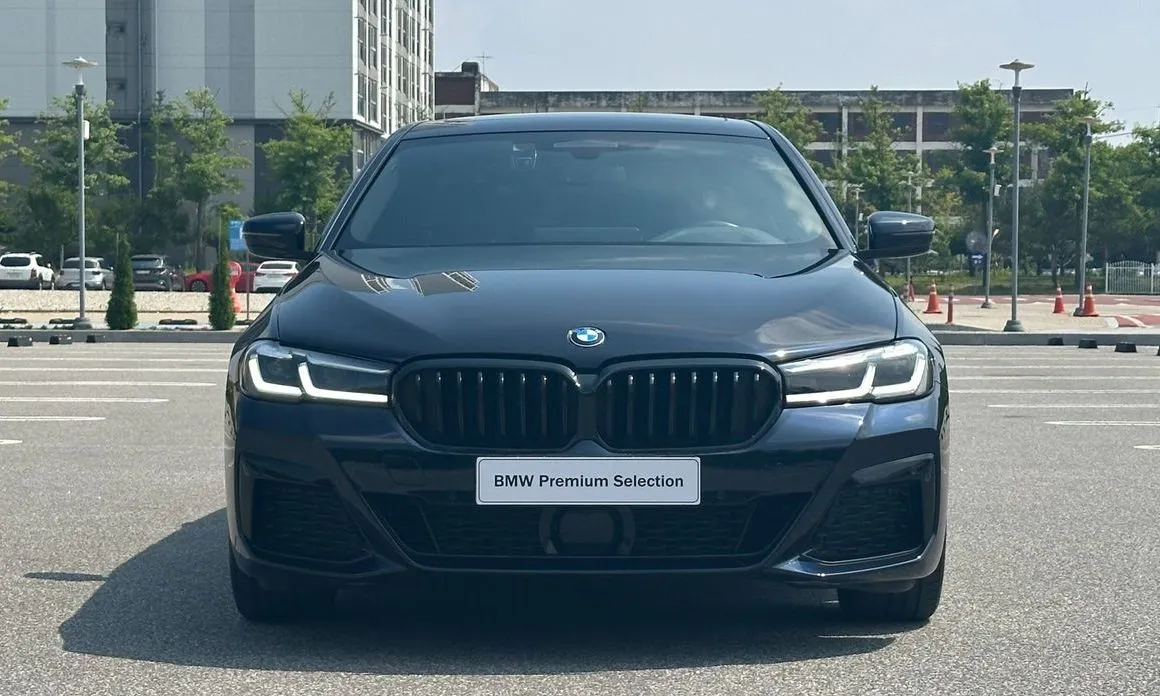 BMW 5-Series 2022 из KR, фото 8