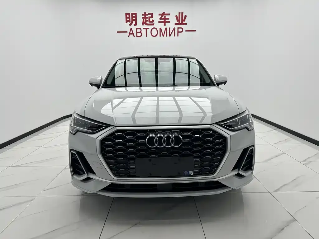 Audi Q3 Sportback — фото 2