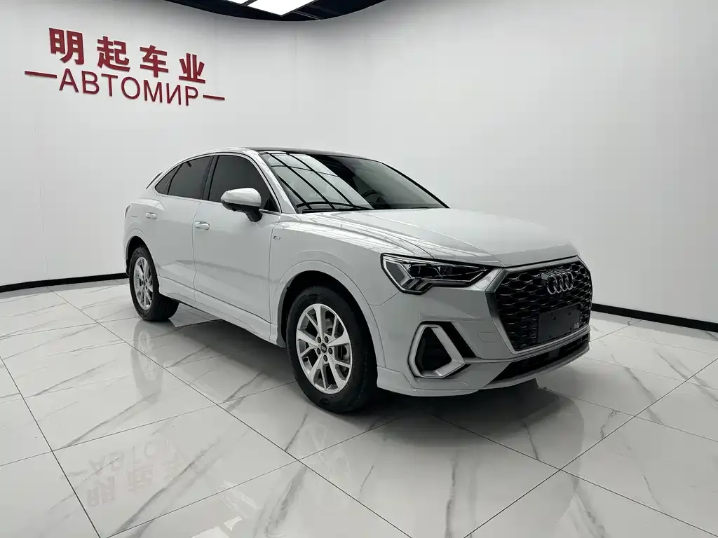 Audi Q3 Sportback — фото 3