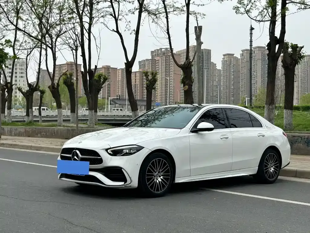 Mercedes-Benz C-Class — фото 1