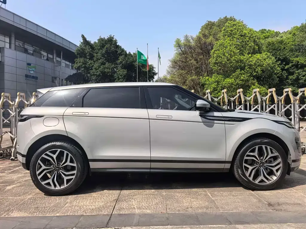 Land Rover Evoque — фото 6