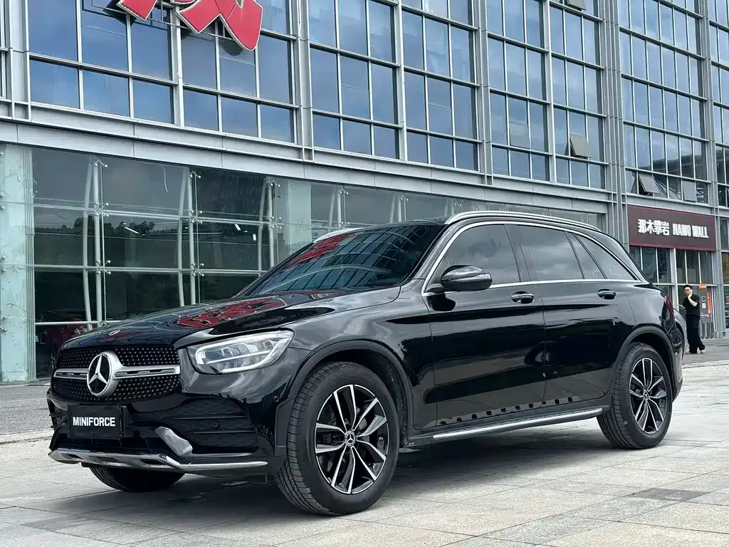 Mercedes-Benz GLC — фото 1