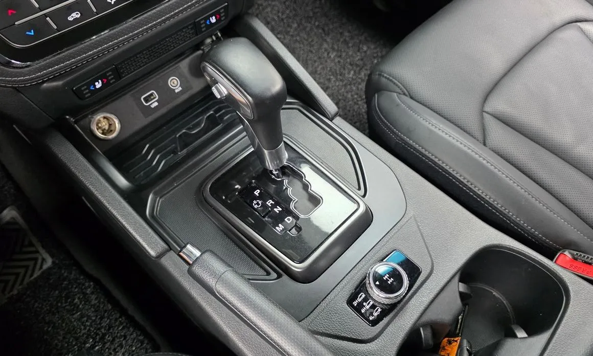 KG Mobility (Ssangyong) Rexton — фото 4