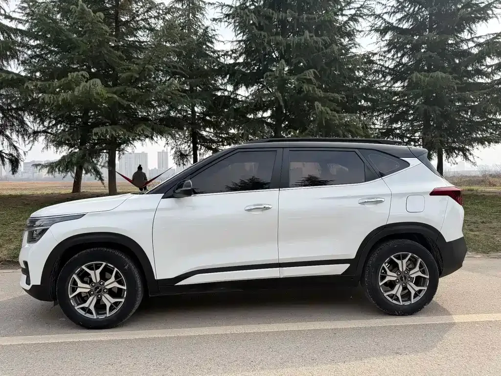 Kia KX3 2021 из CN, фото 9