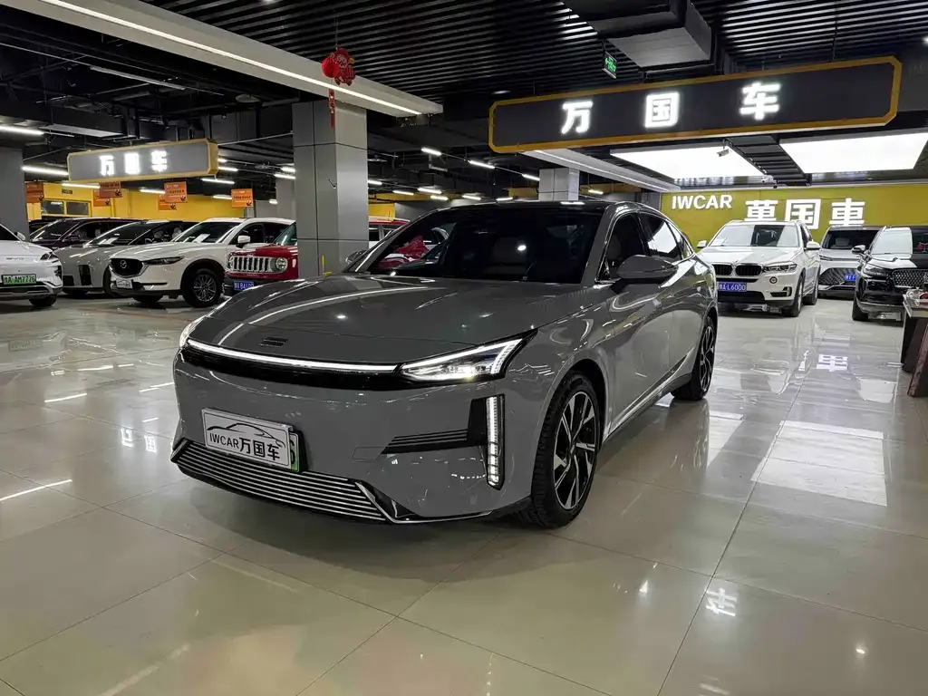 Geely Galaxy L6