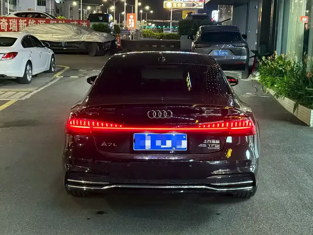 Audi A7L — фото 3